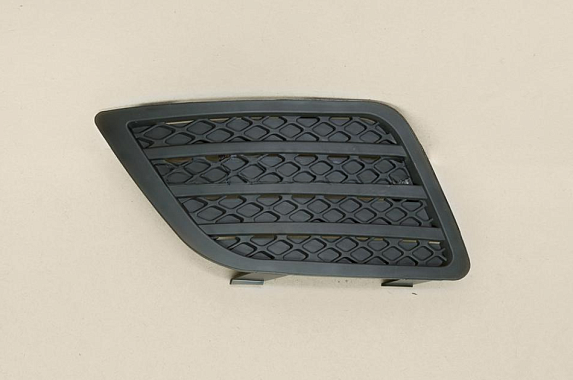 Заглушка туманки правая черная Ford Fiesta 2005-2008 (Тайвань)