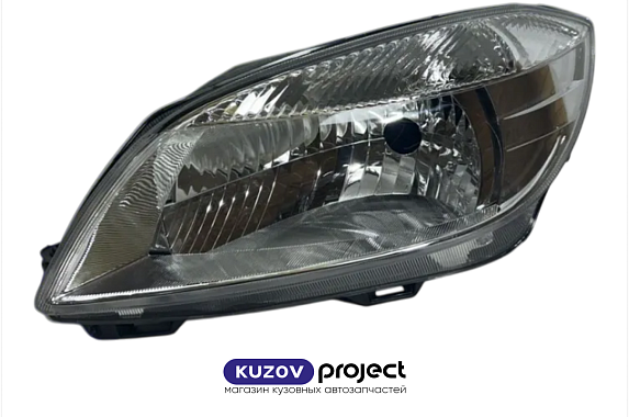 Фара левая с электрическим корректором (без линзы) Skoda Fabia / Roomster 2010-2015 (DEPO / Тайвань)